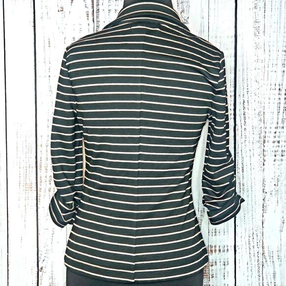 NWT living doll brand taupe and black striped one button blazer style top. Sz Sm - Picture 4 of 8